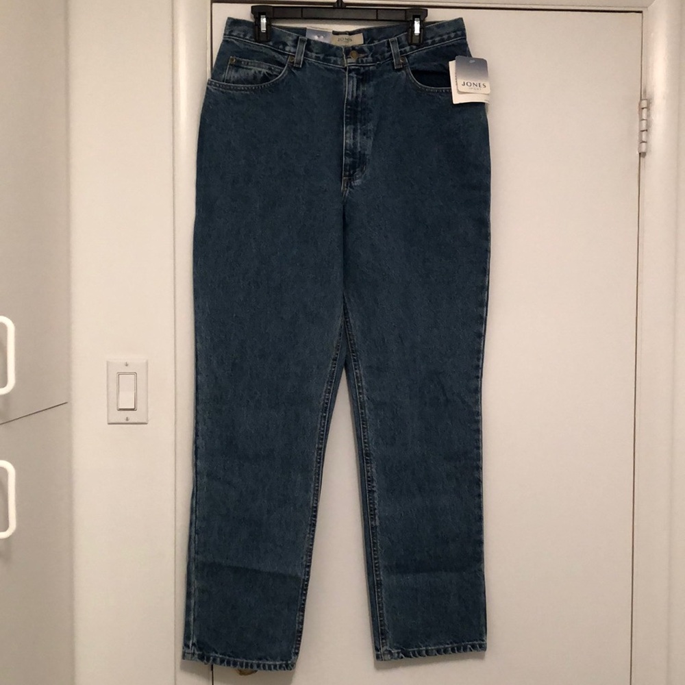 NEW WITH TAGS! Jones Sport Classic Fit Medium Stonewashed Blue Jeans